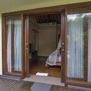 **** Resort Ladera Indonesia