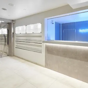 Shinjuku N.u.t.s 2* Tóquio